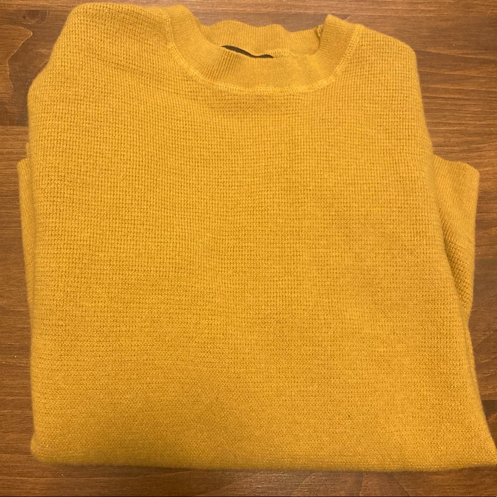 Banana Republic Golden Mustard Yellow Sweater Size S / Small